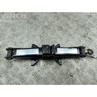 Домкрат Mazda Premacy 2001 GA5R37790E