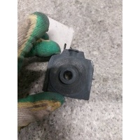 Кронштейн радиатора L=R. Mitsubishi Colt 6 (Z20/Z30) 2007 MN105686,A4545040014