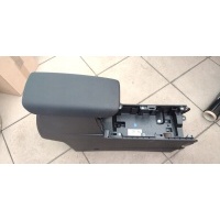 Подлокотник renault captur ii 969104517r