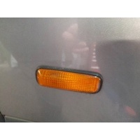 Поворотник в крыле правая honda civic 6