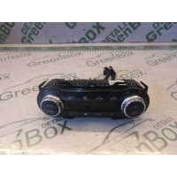 Блок управления климатической установкой Mercedes CLA C117 2013 A2469002008