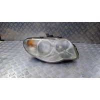 Фара правая Chrysler Voyager IV 2001-2007 2004 04857832AC