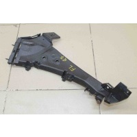 Направляющая переднего бампера левая Audi Q7 2005-2015 4L0807283B