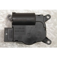 Моторчик заслонки отопителя 511AM Audi Q7 2005-2015 VW Touareg 7L0907511AM