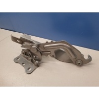 Петля капота левая Mercedes A-klasse W177 2018- A1778801100