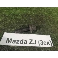 Болт шкива коленвала Mazda Demio DY3W 2003 B3C711406