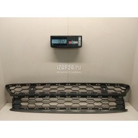 Решетка в бампер центральная VAG Amarok 2010 2H68536779B9