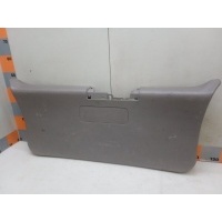 Обшивка двери багажника Toyota Matrix 2002