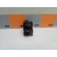 Кнопка Toyota Matrix 2002 8497002010