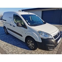 Peugeot partner_2017_1.6benzyna_75000km 100%_klima