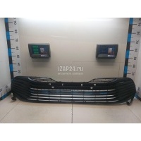 Решетка в бампер центральная SAT Camry V70 2017 ST300039