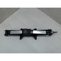 домкрат Mitsubishi Carisma (1995 - 2006) 2002
