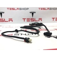Проводка бампера переднего Tesla Model 3 2021 1067959-00-E
