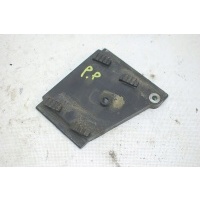 Каретка бампера правая передняя 4d0807254 a8 d2 fl 3.7