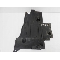 Volvo xc40 2021 крышка шасси правая задняя 31694916