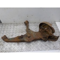 Кулак задний правый Volkswagen Transporter T5 2003- 7H8501072E
