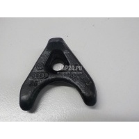 Кронштейн (сопут. товар) VAG A6 [C4] (1994 - 1997) 028905256