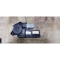 Мотор стеклоподъемника передний правый Renault Megane III 2009-2016 2011 807309629R