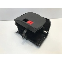 Мерседес gla ii h247 1.3 h 2021 подставка корпус akumulatora a2475400025