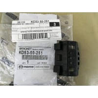 кронштейн крепления бампера заднего Mazda 3 BM 2016 KD5350251