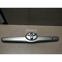 Накладка крышки багажника Toyota Camry V40 (2006 - 2011) 7681133130B2