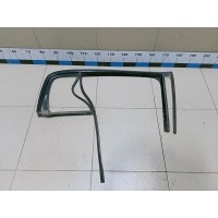 Уплотнитель стекла двери VW Golf V Plus 2005-2014 5M0839432D5AP