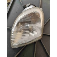 Поворотник правый Citroen Berlingo 1999 9621302580