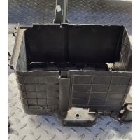 Audi volkswagen skoda 1.6 корпус подставка akumulatora