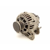 Генератор Volkswagen Golf MK5 2007 03C903023G