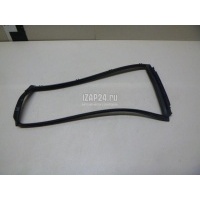 Уплотнитель форточки правой Toyota Highlander II (2007 - 2013) 6818848040