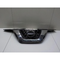 Решетка радиатора центральная Nissan Juke (F15) (2011 - 2019) 62072BV80A