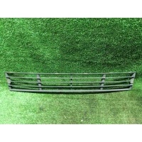 Решетка бампера BMW 7 F01/F02 (12-15) центр б\у