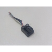 Разъем Toyota Hilux 2015 9098011909