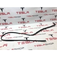 Уплотнитель Tesla Model S 2-й рест. 2022 6009588-00-D