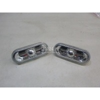 Повторитель на крыло белый VAG Caddy III (2004 - 2015) 2K0949117