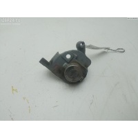 Личинка замка Перед. L Mazda 5 2006