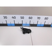 Направляющая заднего бампера правая Toyota RX 300/330/350/400h (2003 - 2009) 521550E011
