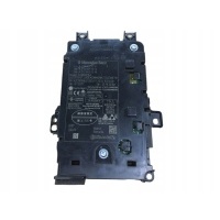 Блок зарядки телефоном мерседес a2139007731 w213