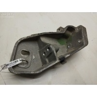 Кронштейн КПП опорный Ford Escort 1996