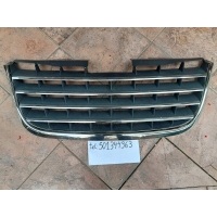 Решетка радиатора бампера chrysler voyager rok 2008 - 2011