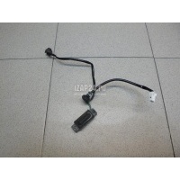 Кнопка открывания багажника Suzuki SX4 2013 3717961M00