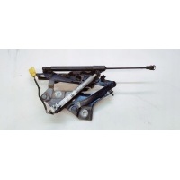 Петля капота левый audi a4 b9 8w0823301a 8w0823823 поврежденный