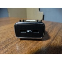 Блок порт usb c x2 зарядное устройство мерседес w167 1