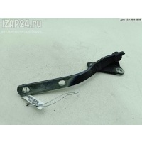 Петля капота правая Volkswagen Passat B4 1995 3A0823302A