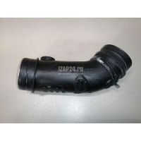 Патрубок VAG A4 [B6] (2000 - 2004) 06B133354AA