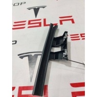 Прочая запчасть Rivian R1T 2022  PT00042024,PT00015528