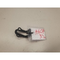 Уплотнитель замка двери Audi A6 S6 C7 2011-2018 4G0837087