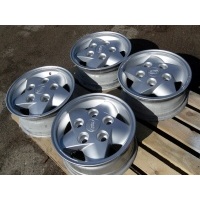Land rover discovery 1 / защитник колесо квасцы 16