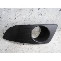 Решетка в бампер левая Renault Renault Logan (1) 2005-2014 DC010000G2L00, 8200838547