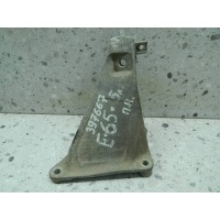 Кронштейн двигателя правый BMW BMW 7-Series E65,E66 2001-2008 22116754616
